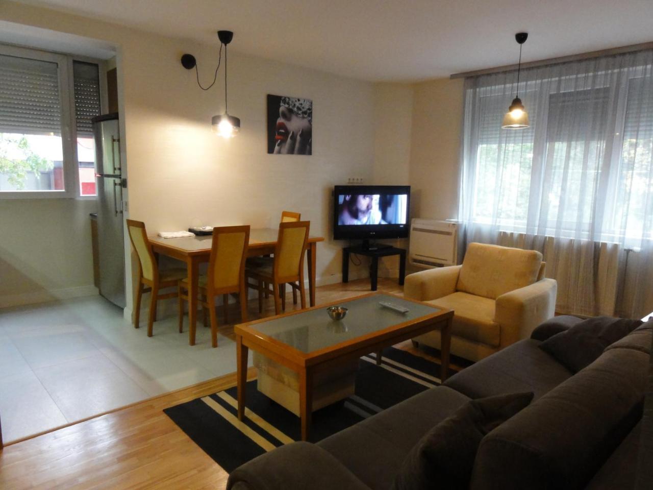 Center 2 * Sofia