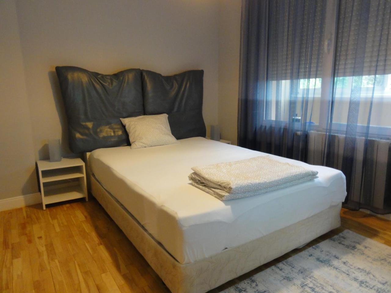 Apartment Center 2